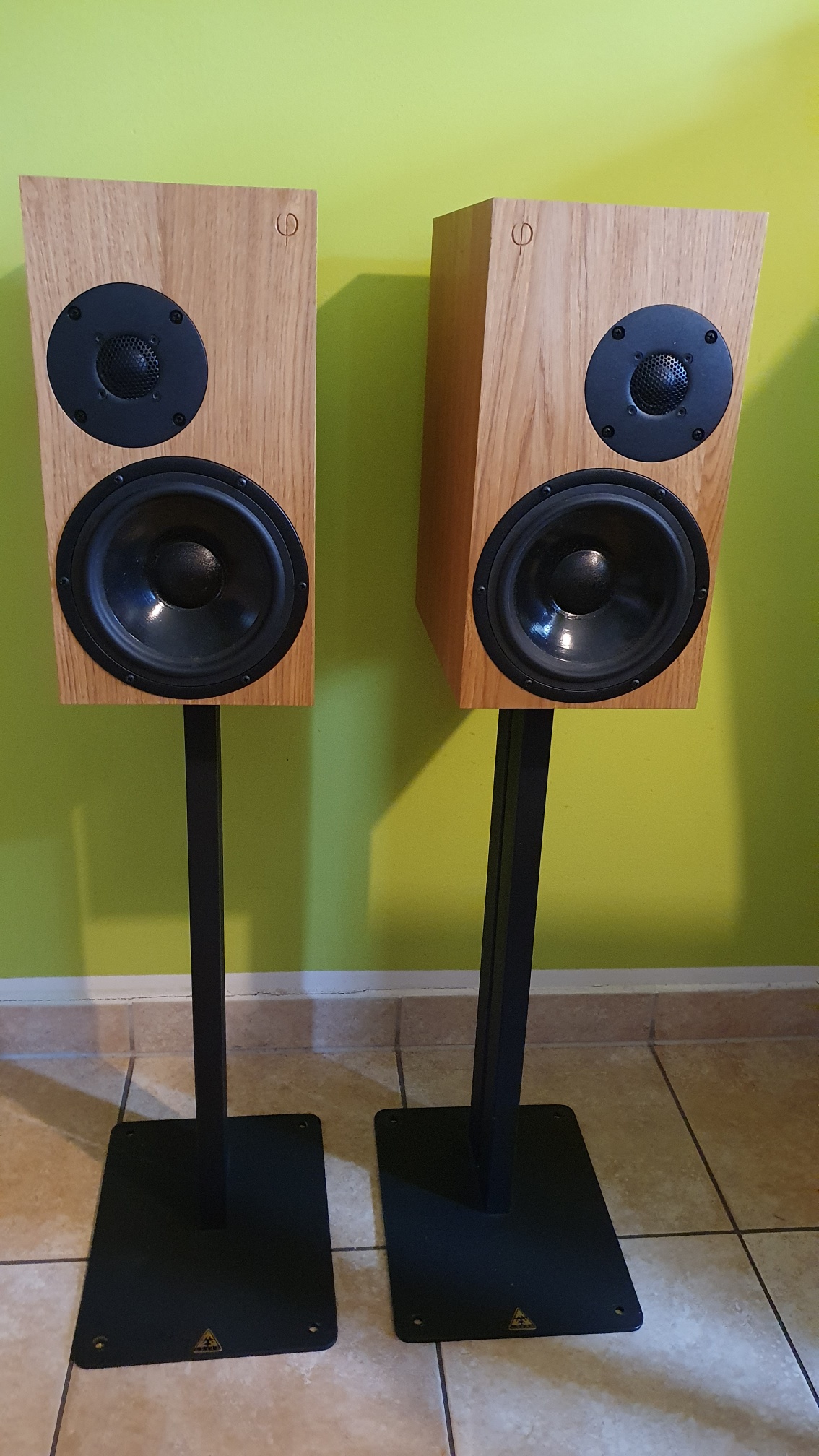 Der neue Stern am Monitor Himmel – Oephi Ascendence 2