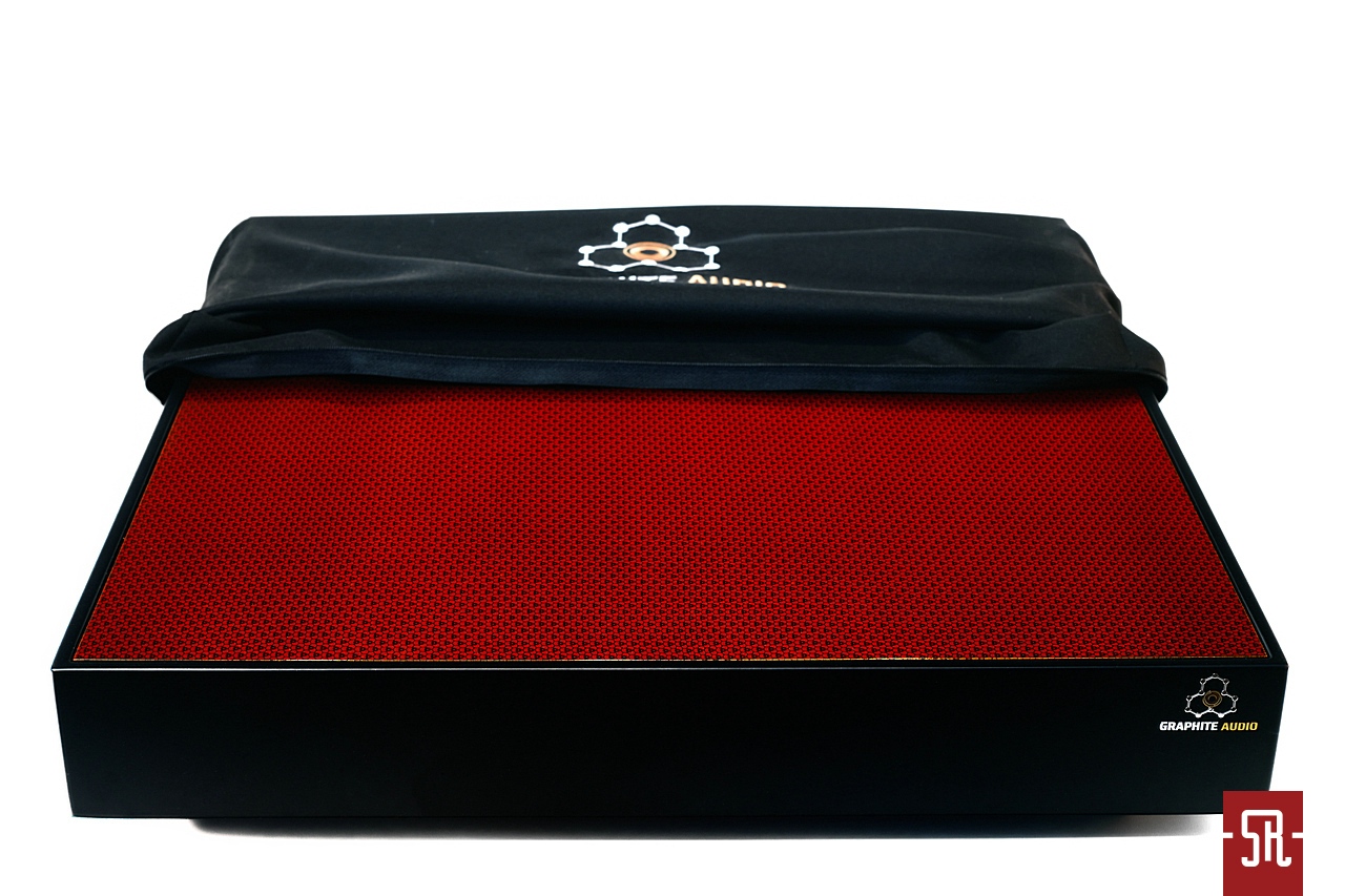 Klanglich und auch optisch – die beste Basis, die wir kennen: Graphite Audio Classic 100 Ultra